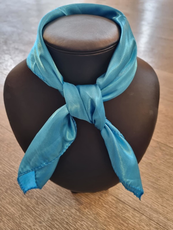 Silke skjerf ensfarget