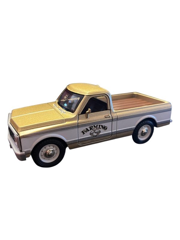 Retro Bil i Metall 13 cm.   Gull - Leiker