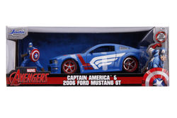 Avengers Captain America Ford Mustang GT 2006 lekebil og figur i metall - 17 cm lang Captein America bil + figur - Jada
