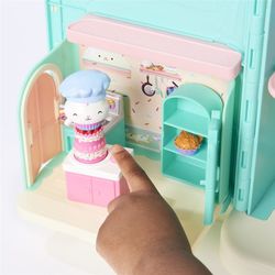 Gabby's Dollhouse Deluxe Room - Cakey's Kitchen Cakey - Gabby’s Dollhouse