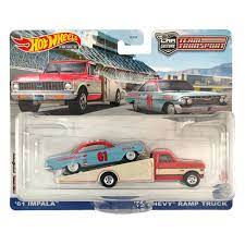 Hot Wheels Premium 1:64 Team Transport -  61 Impala & 72 Checy Ramp Truck blå, raud og cream white - Hot Wheels