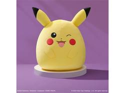 Squishmallows Pokemon Pikachu 50cm - med et øye lukket Pikachu 50cm - Squishmallows